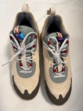 Travis Scott 270